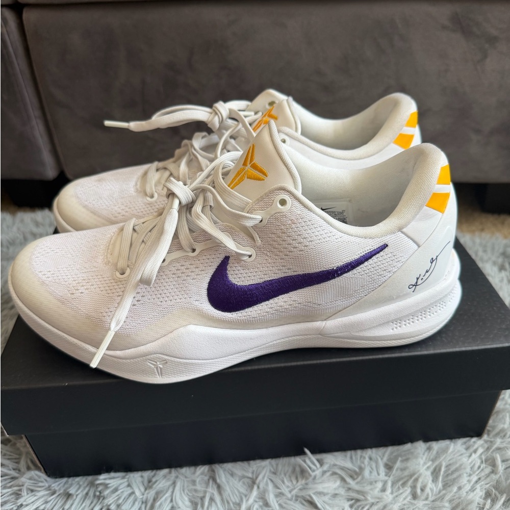 Nike Kobe 8 Protro Size 9.5 Men